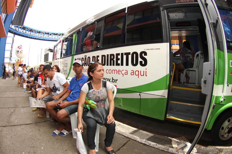 notícia: Balcão de Direitos vai a dois bairros da capital neste sábado