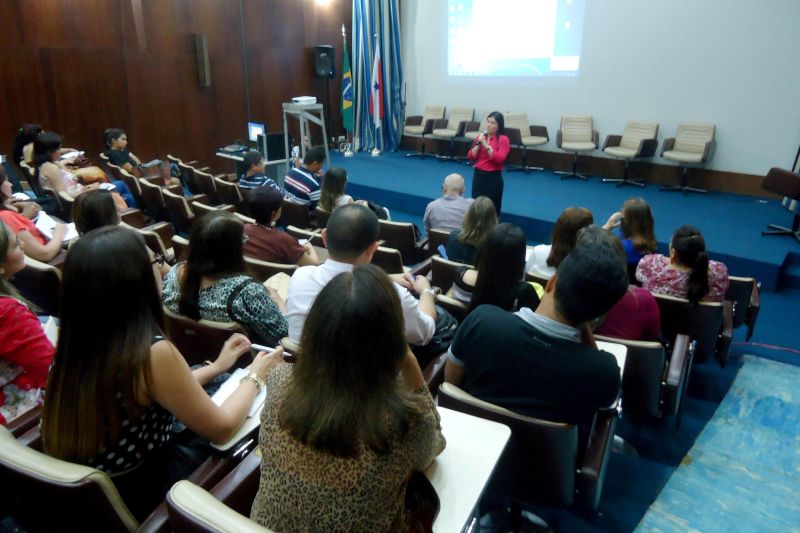 notícia: Palestra aborda regularidade fiscal nos órgãos públicos