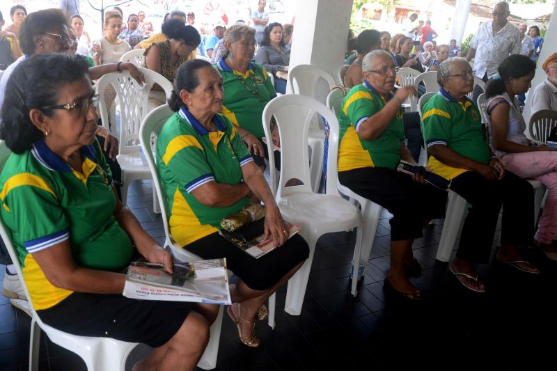 notícia: Programa da Seduc trabalha nas escolas a defesa dos direitos do idoso