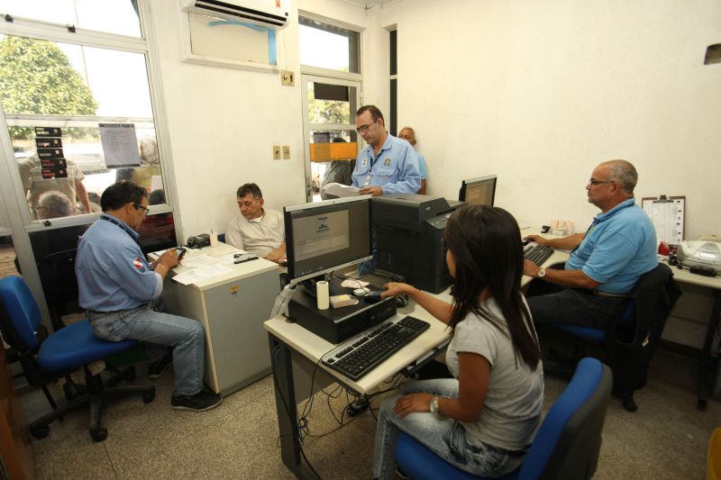 notícia: Mudança de tarifa para taxistas da capital começa nesta terça-feira