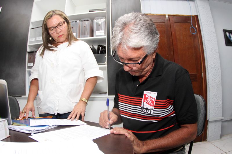 notícia: Governo do Estado apresenta propostas em ofício entregue ao Sintepp