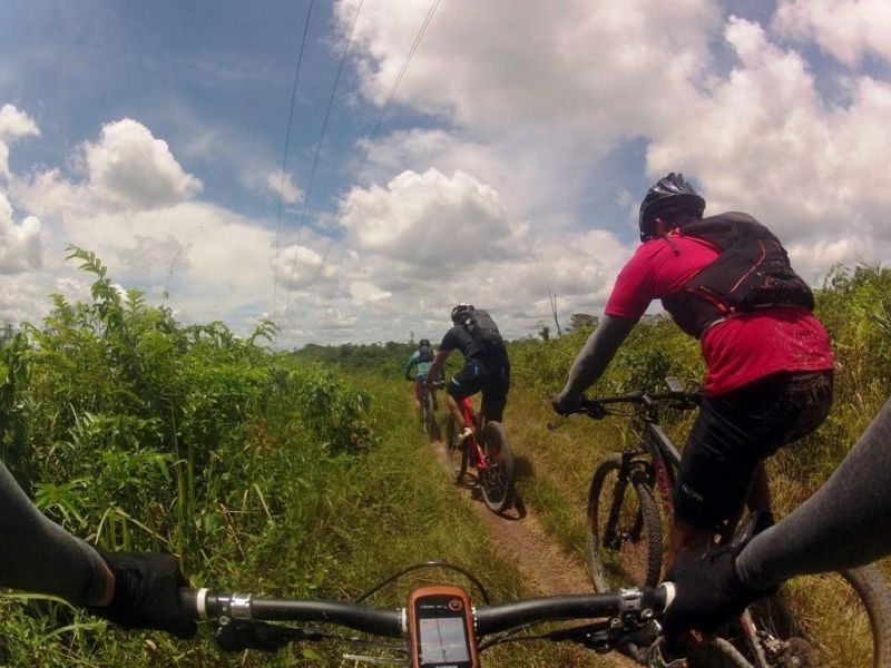 notícia: Oitenta ciclistas enfrentam 100 km de mountain bike no domingo