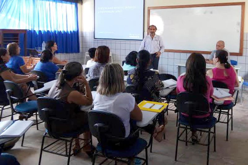 notícia: Programa Jovem de Futuro define escolas para ações estratégicas