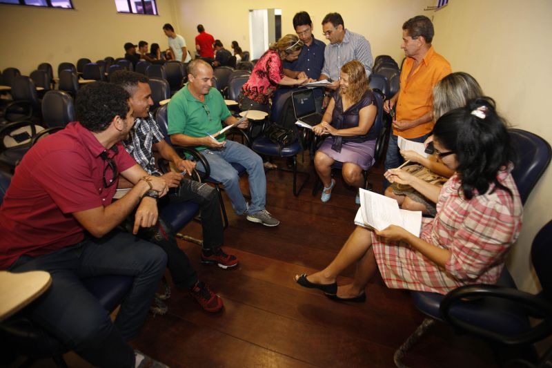 notícia: Municípios recebem treinamento na elaboração de plano municipal de resíduos sólidos