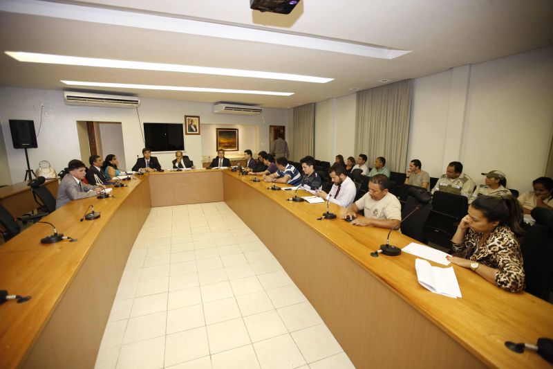 notícia: Segup avalia pautas apresentadas pelo Sindetran
