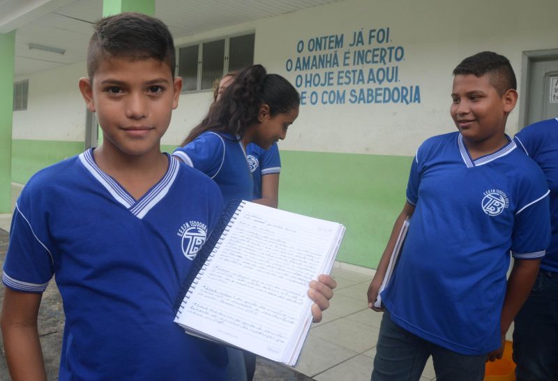 notícia: Escolas da capital e do interior registram mais de 70% de frequência
