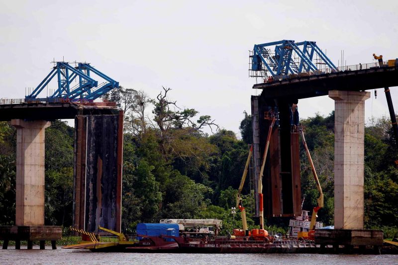 notícia: Montagem do equipamento para retirada de línguas de concreto atinge 95%