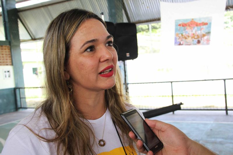 notícia: Adolescentes privados de liberdade participam do Sarau Livro Solidário