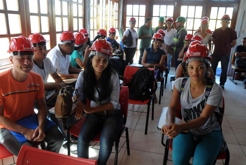 notícia: Visitas supervisionadas ajudam na formação de estudantes dos cursos tecnológicos