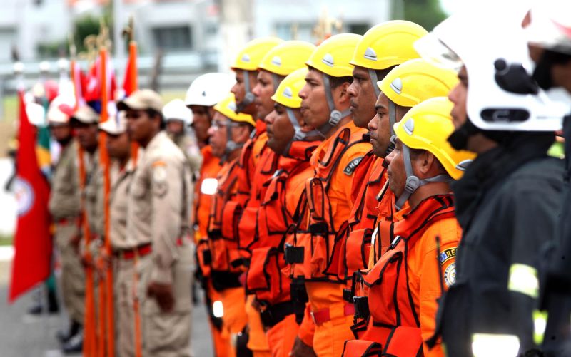notícia: Bombeiros: soldados a serviço da preservação da vida