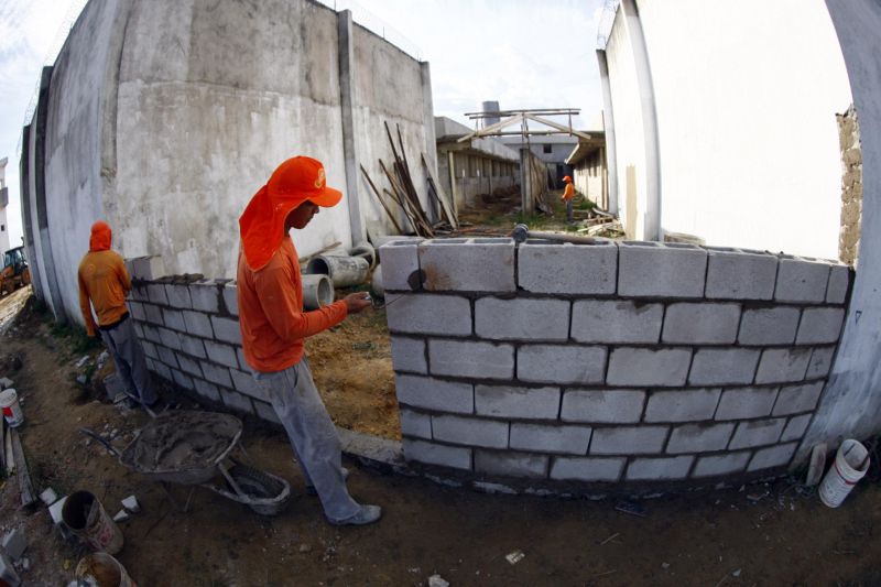notícia: Susipe e Sedop vistoriam obras do Complexo Penitenciário de Santa Isabel