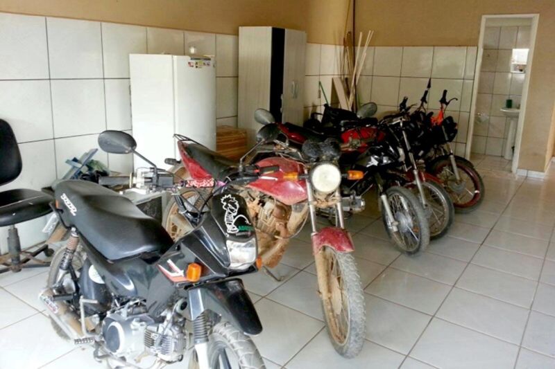 notícia: Polícia Civil combate a circulação de motos barulhentas na cidade de Brasil Novo