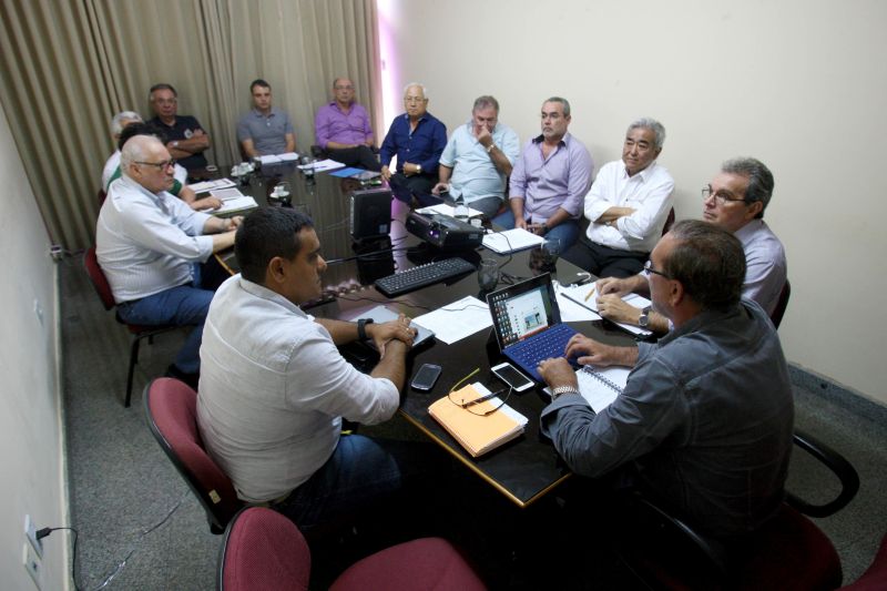 notícia: Frentes simultâneas vão acelerar reconstrução da Ponte Moju Cidade