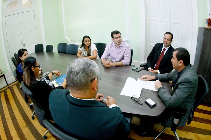 notícia: Susipe fecha convênio com construtora para empregar detentos