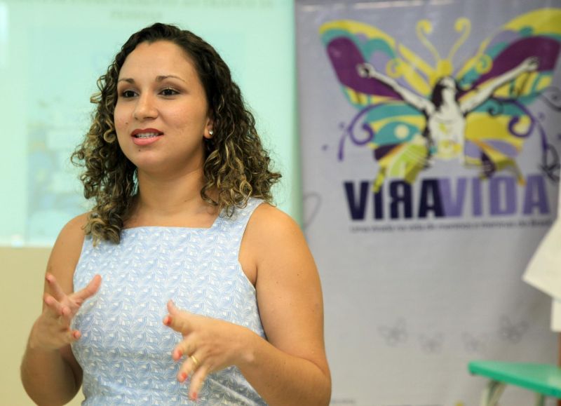 notícia: Sejudh capacita profissionais do Programa ViraVida sobre enfrentamento ao Tráfico de Pessoas
