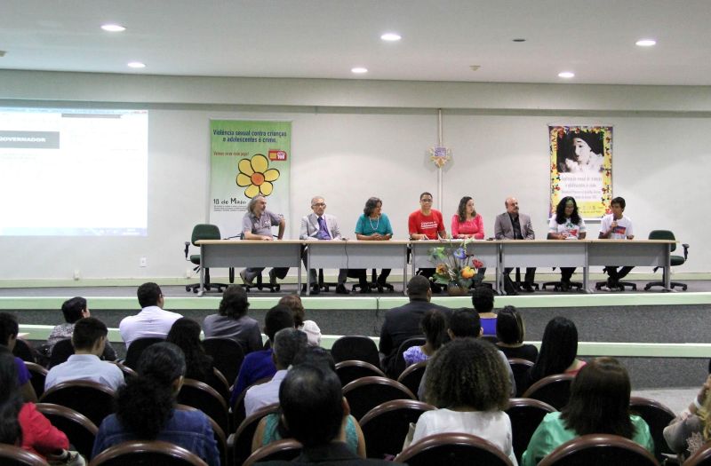 notícia: Conselho dos Direitos da Criança e do Adolescente empossa novos membros