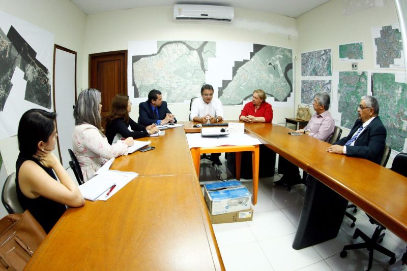 notícia: Susipe e Prefeitura de Belém discutem parceria para ofertar educação a detentos