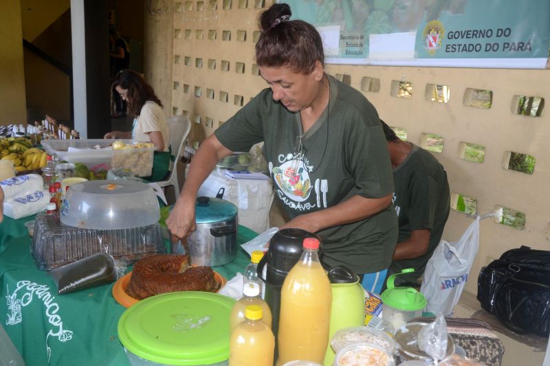 notícia: Feira de Alimento Saudável estimula uso de ervas medicinais