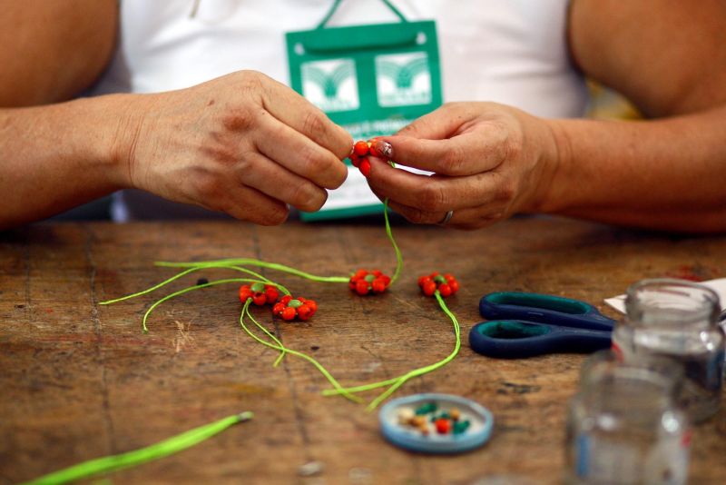 notícia: Detentas do CRF fazem curso de biojóias e investem em sustentabilidade