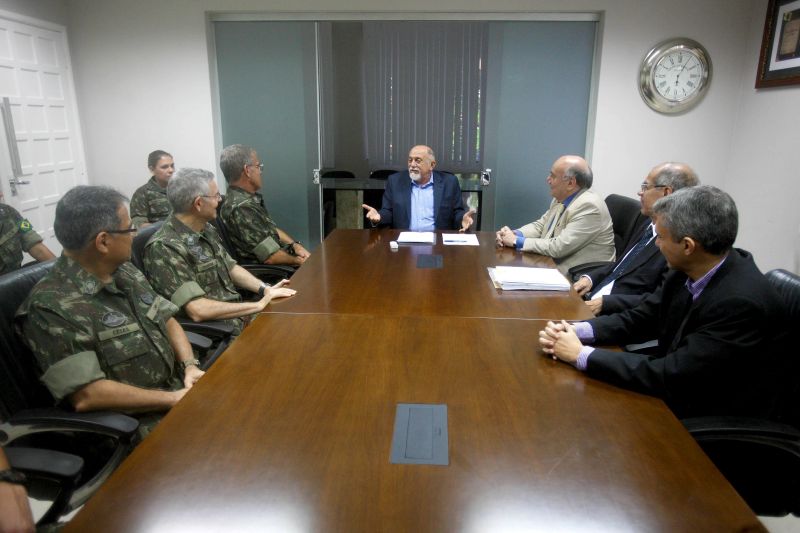 notícia: Estado e Exército formalizam a criação do Colégio Militar de Belém