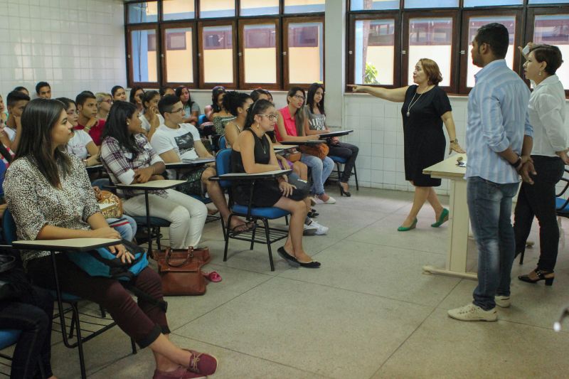 notícia: Estudantes são recepcionados na Uepa na retomada do semestre