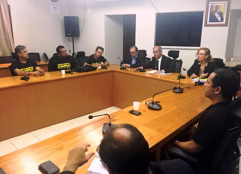 notícia: Governo expõe limitação orçamentária em reunião com Associação de Peritos