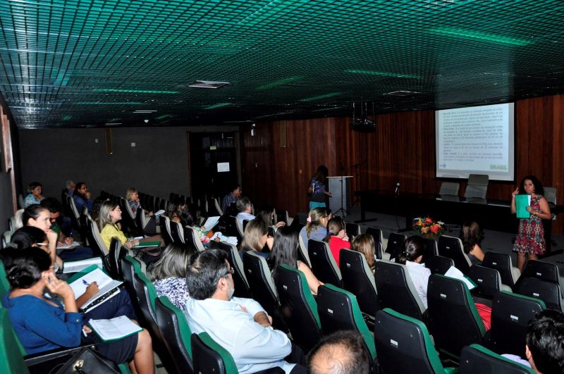 notícia: Profissionais da saúde recebem orientações sobre investigação de óbitos