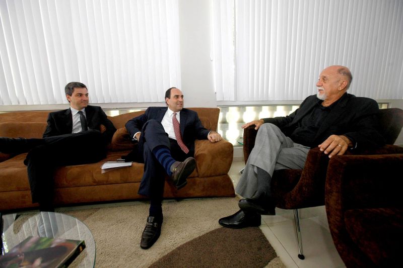 notícia: Governador recebe em audiência o novo presidente da Alcoa América Latina