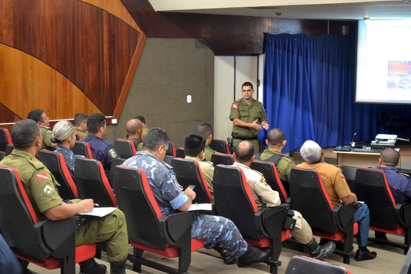 notícia: Militares participam de curso que detalha a preservação da cena do crime