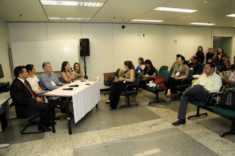 notícia: Curso discute migração e tráfico de pessoas no Aeroporto de Belém