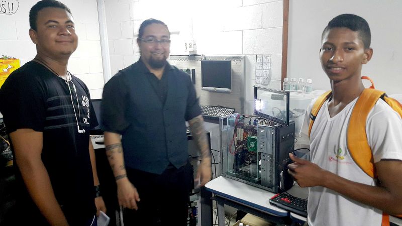 notícia: Estudantes de Santa Izabel apresentam trabalhos em feira tecnológica