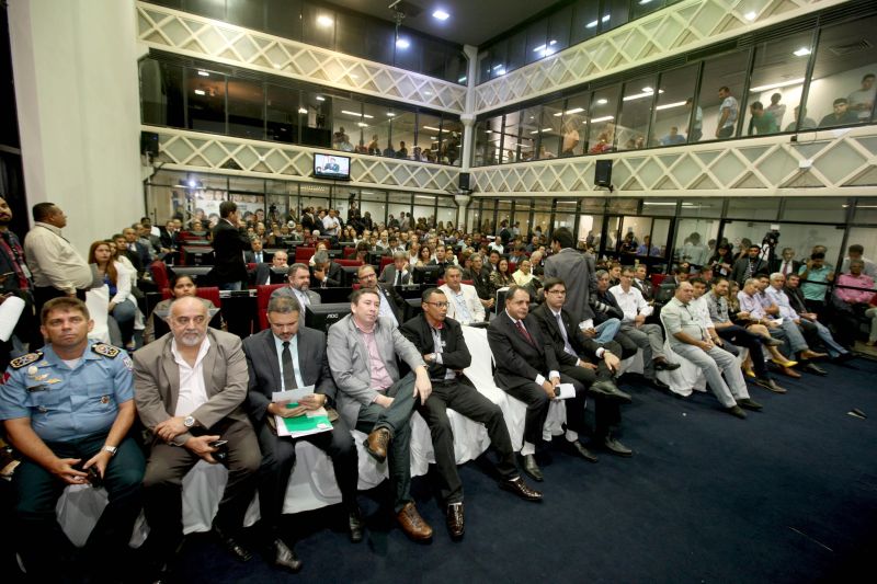 notícia: Prefeitos apresentam efeitos da crise econômica na Assembleia Legislativa