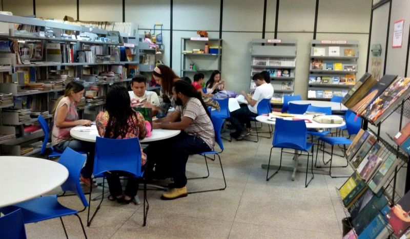 notícia: Acervo da Biblioteca do Detran traz variedade de temas para o público em geral