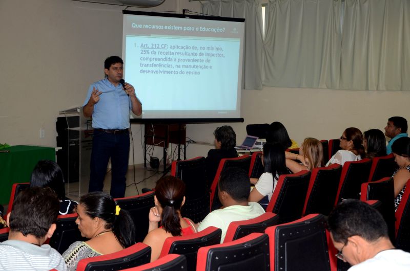 notícia: Secretarias de Educação buscam integrar ações para superar os desafios do setor no Estado