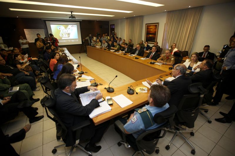 notícia: Mais de 7 mil agentes participam do esquema de segurança do Círio 2015