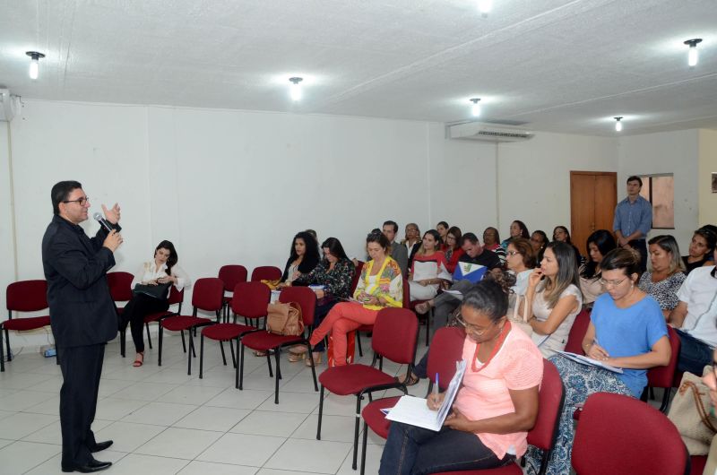 notícia: Municípios piloto do Pacto pela Educação discutem avanços no ensino