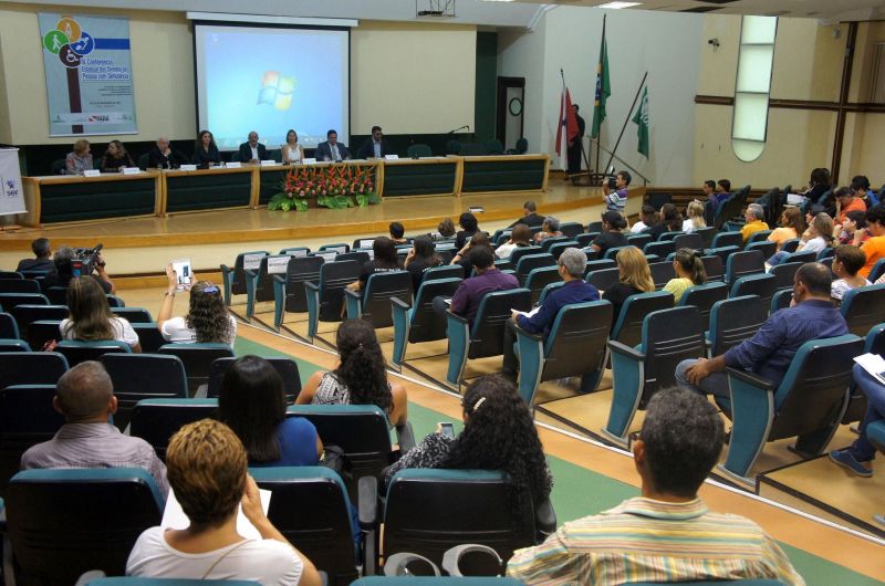 notícia: Conferência estadual debate políticas públicas à pessoa com deficiência
