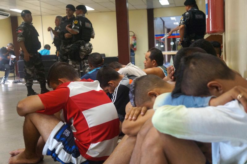 notícia: Polícias Civil e Militar cumprem mandados de prisão durante operação no Barreiro