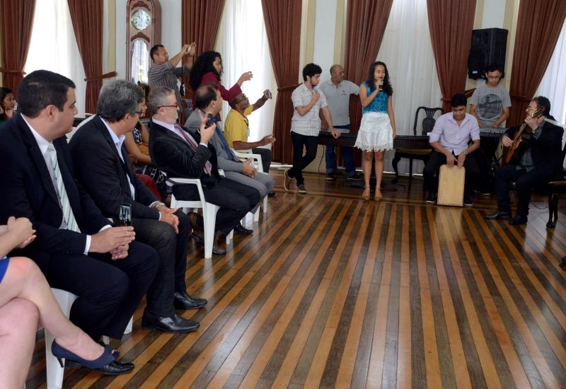 notícia: Estudantes da rede estadual apresentam jingles de campanha contra Aids