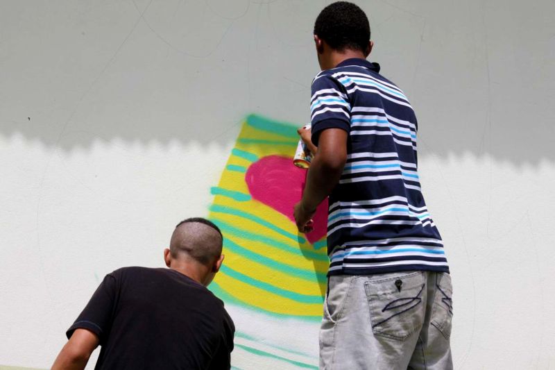 notícia: Adolescentes em conflito com a lei participam de oficinas de arte e lazer