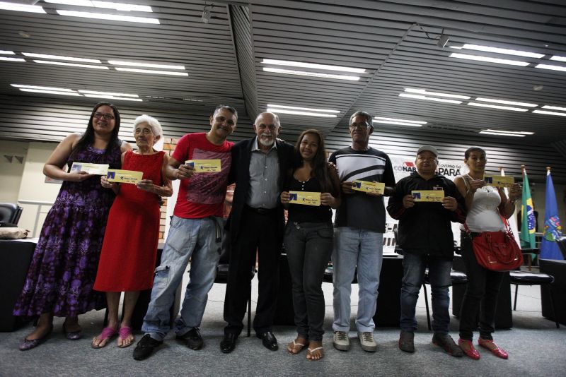 notícia: Mais de 12 mil famílias foram atendidas com Cheque Moradia em 2015