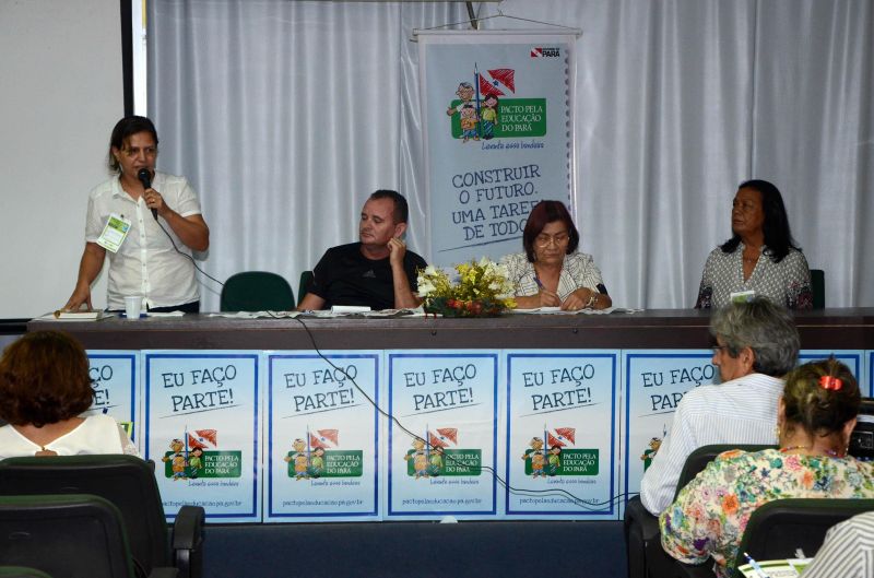 notícia: Municípios Pilotos do Pacto pela Educação avaliam resultados de 2015