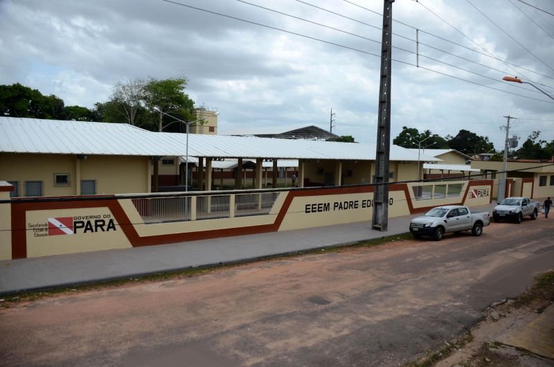 notícia: Governo do Estado entrega nova escola para comunidade de Mosqueiro