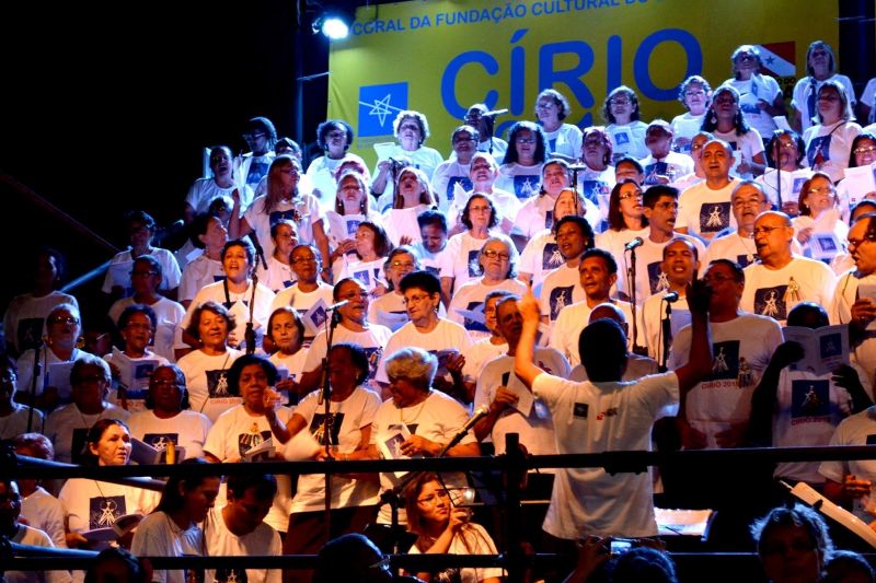 notícia: Encontro reúne corais no Teatro Margarida Schivasappa