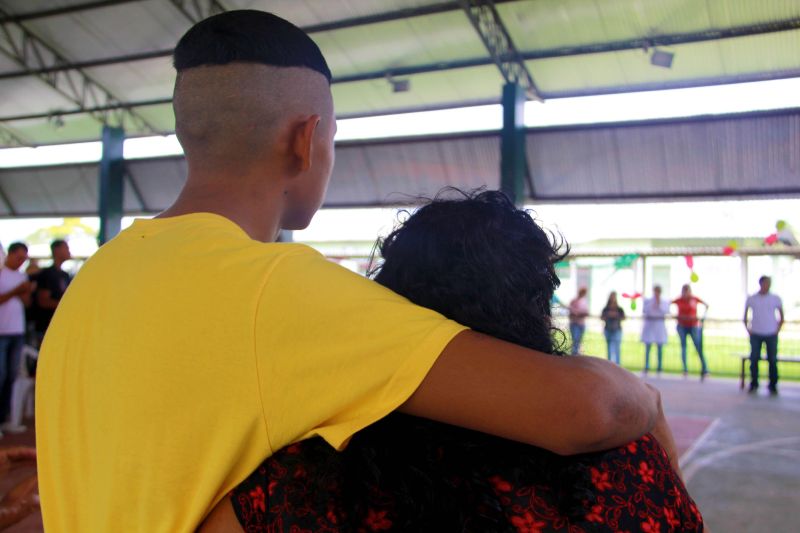 notícia: Programação de natal ajuda a ressocializar adolescentes privados de liberdade