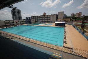 notícia: Governo do Estado garante recursos para reforma do Parque Aquático da Uepa