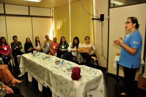 notícia: Curso instrui médicos e enfermeiros para evitar morte materna por hemorragia