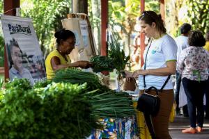 notícia: 'Cesta Feira do Turismo' oferece mais de 30 produtos aos consumidores