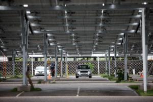 notícia: Hangar abrigará a maior central geradora de energia fotovoltaica da região