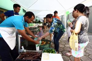 notícia: Feira de agricultura familiar aproxima produtores e população